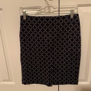 Talbots navy and white skirt
